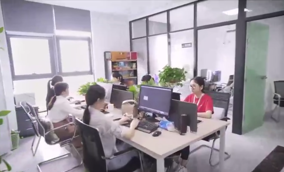 j9真人第一品牌网站制作价格差距为什么这么大？5000元与3万元纯定制网站差别在哪？